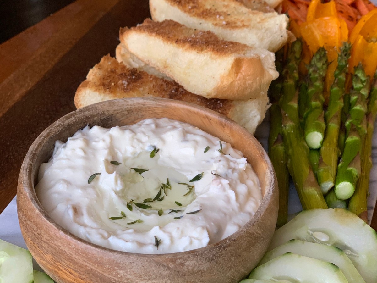 Lemon Garlic Feta&nbsp;Dip